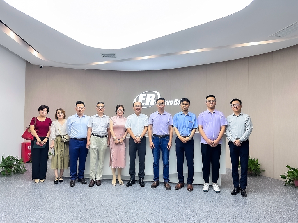 熱烈歡迎EPSON愛普生深石明宏總裁一行蒞臨鎰升機器人參觀！